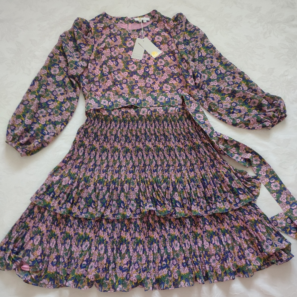 New 🎀 Boden plisse tiered long puff sleeves wildflower dress Cocktail